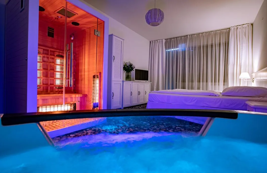 Beach Boho Private Spa Suite 75M - Jacuzzi, Sauna Ir & Sea View-1